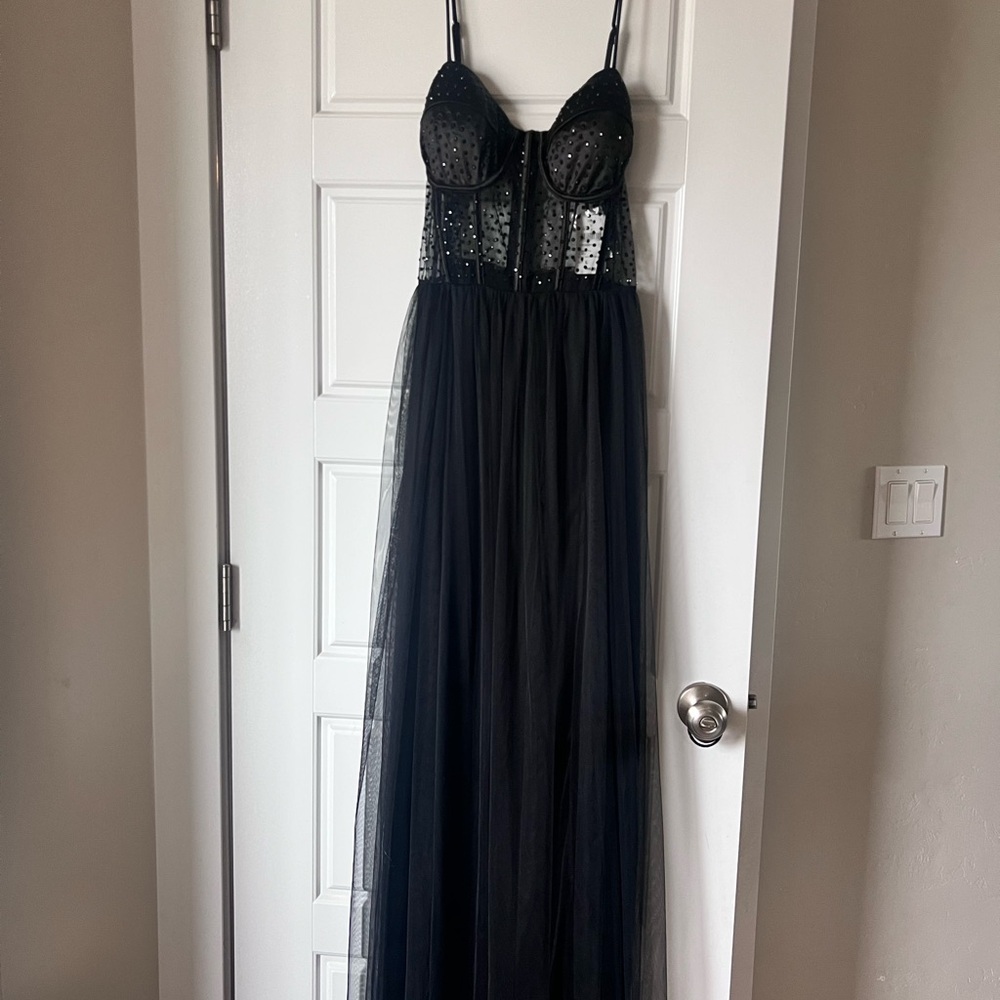 Elegant Black Evening Dress